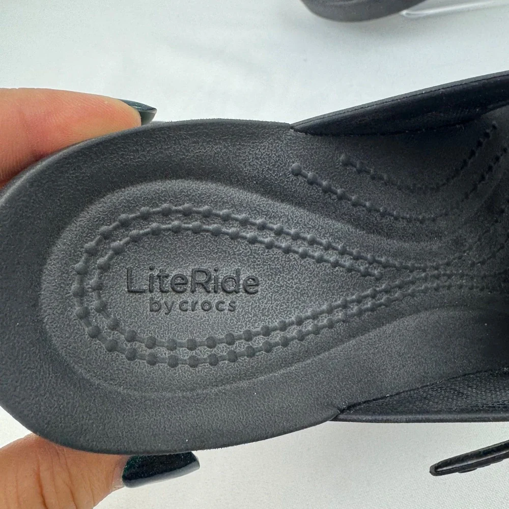 Crocs LiteRide Brooklyn Women Black Adjustable Strap Slides Sandals Size 6 - Picture 8 of 12